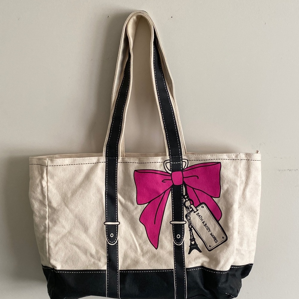 Bath & Body Works Paris Canvas Tote Bag with Pink Bow Accent new with tags